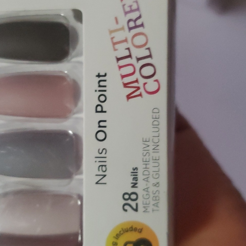 Nails - Picture 7 of 10